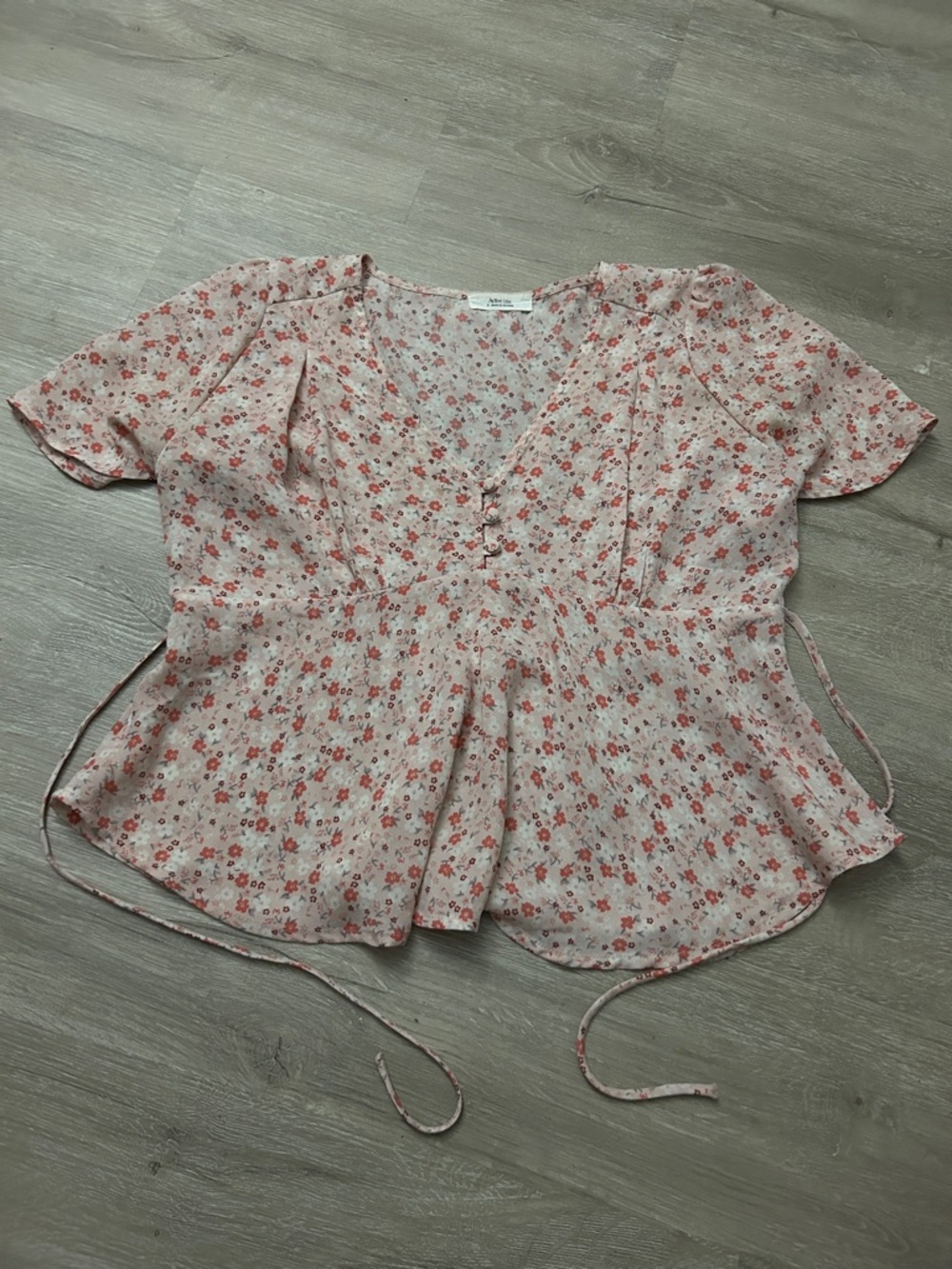 Active USA Pink Floral Tie-Back Peplum Blouse